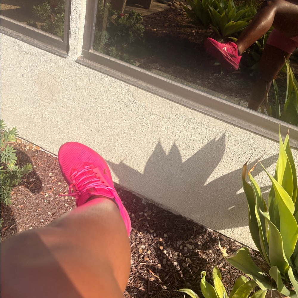 Nike Women's Bright Pink Athletic Shoes